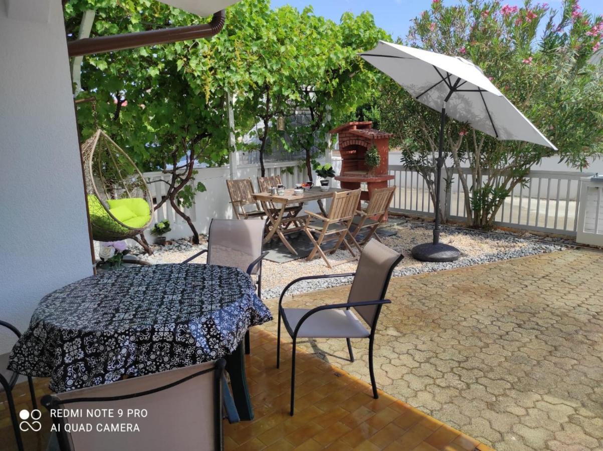 Holiday Home Morgan Vir Bagian luar foto